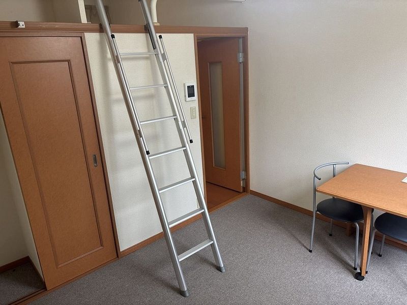 レオパレスゆげた 居間