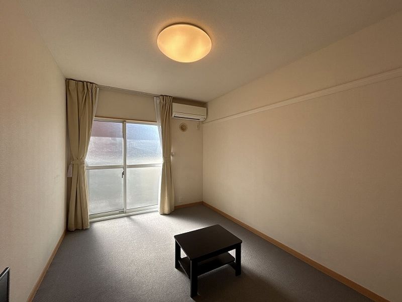 レオパレスクオラ 居間