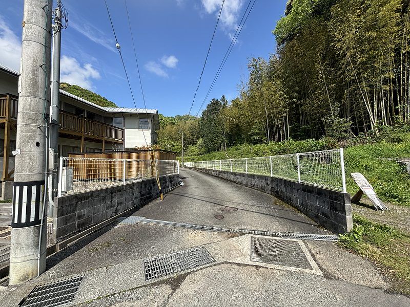 レオパレス荻町 エントランス