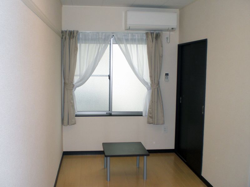 LEONEXT N Phòng khách