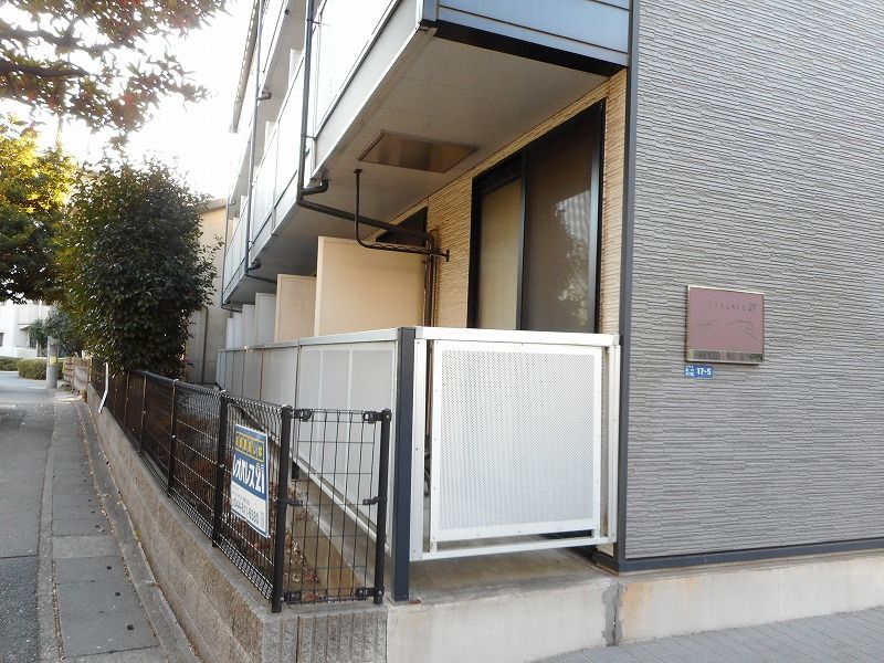 レオパレス春日 バルコニー