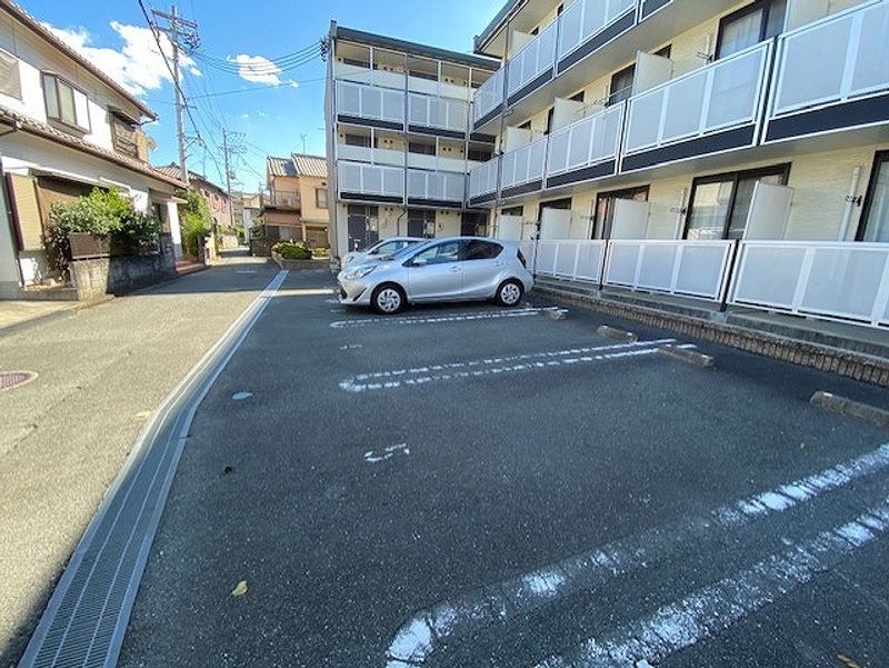 レオパレスピアチェーレ　Ｓ 駐車場