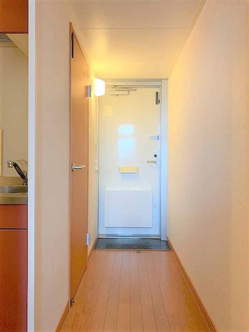 レオパレスドリーム甲東園 玄関