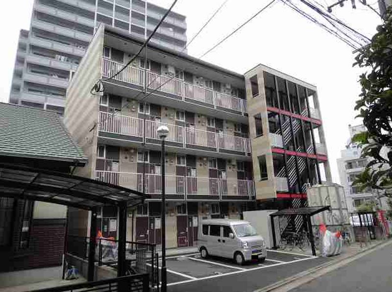 レオパレスパークビュー吉塚 外観