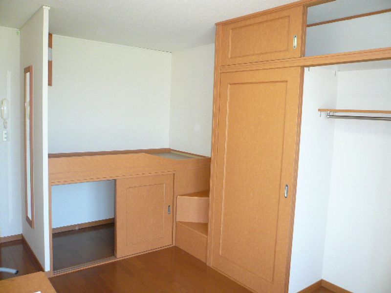 レオパレスコンフォール 収納