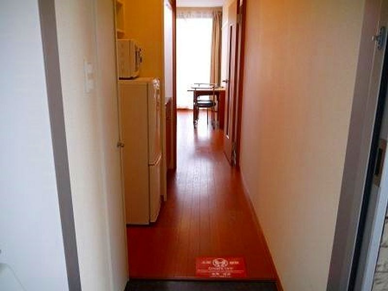 leopalace Sazanami 玄关