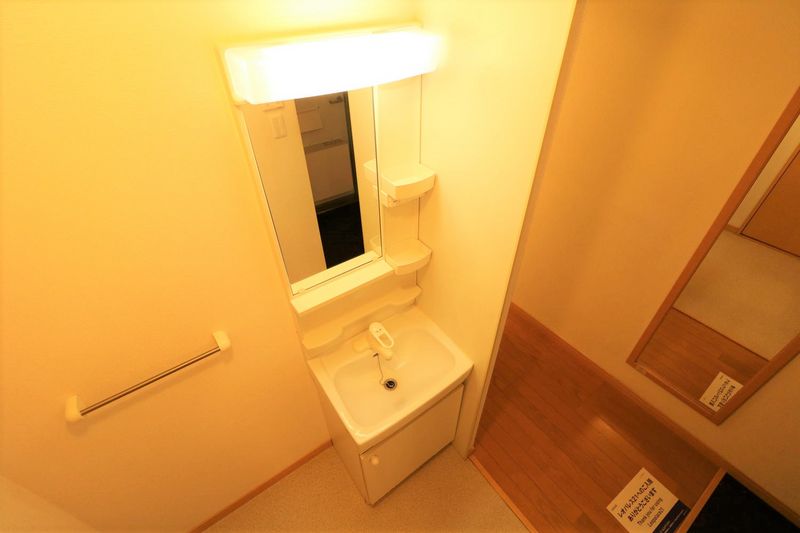 レオパレス庄五郎　壱番館 洗面台