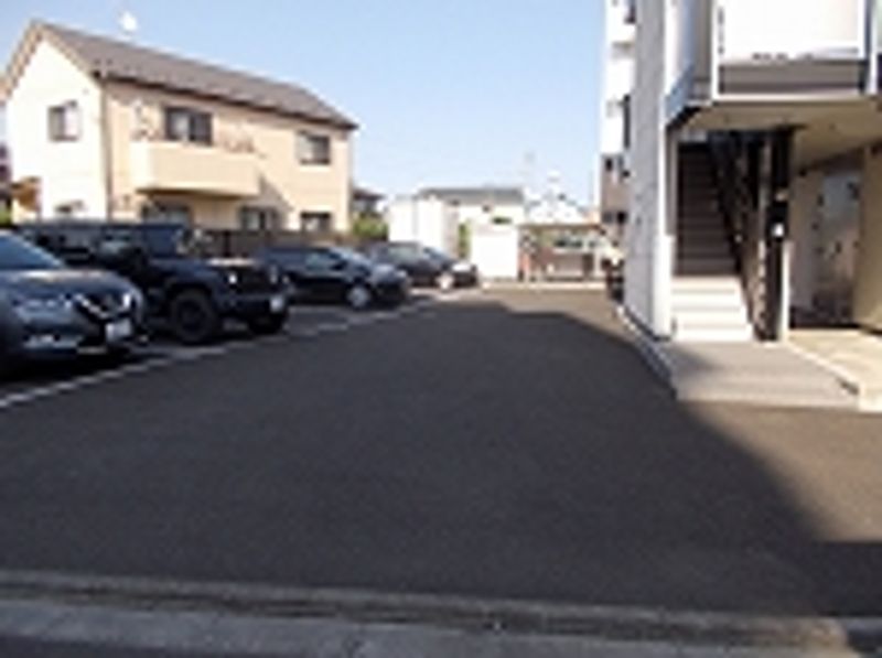 レオパレスモリエール　Ⅱ 駐車場