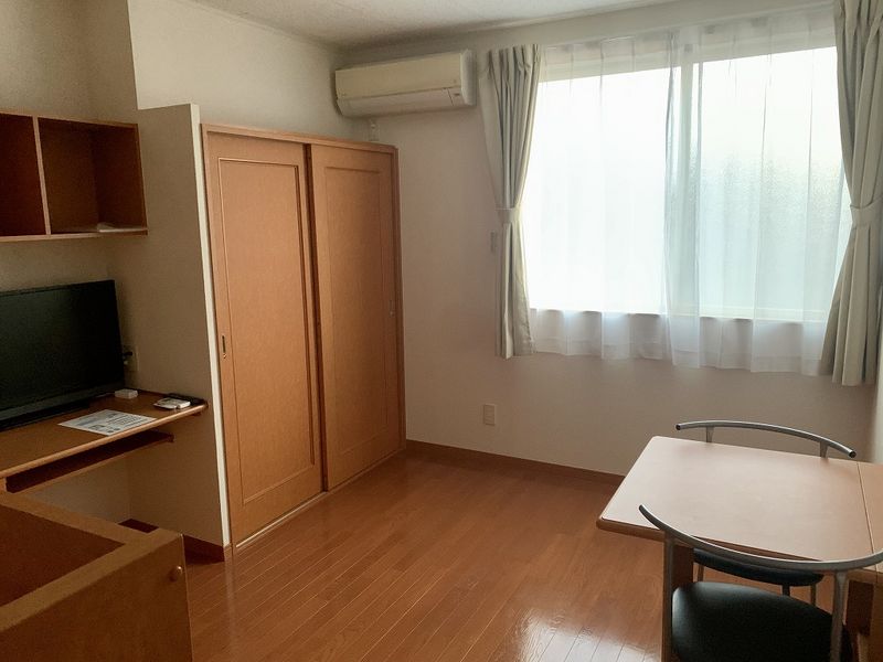 レオパレスヨコタ 寝室