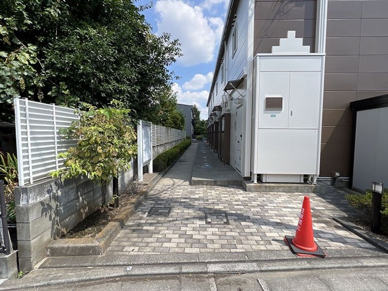 レオパレスグリーンリバー２ エントランス
