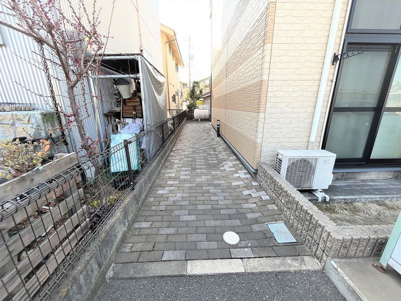 レオパレスヴィラ　ウィステリア エントランス