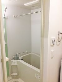 MIRANDA Camellia Mizue Bathroom