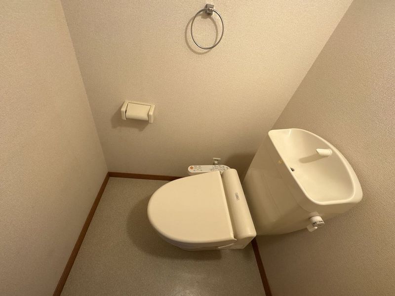 レオパレスフォレスタ トイレ