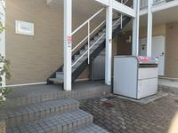 レオパレス野崎通Ｂ エントランス