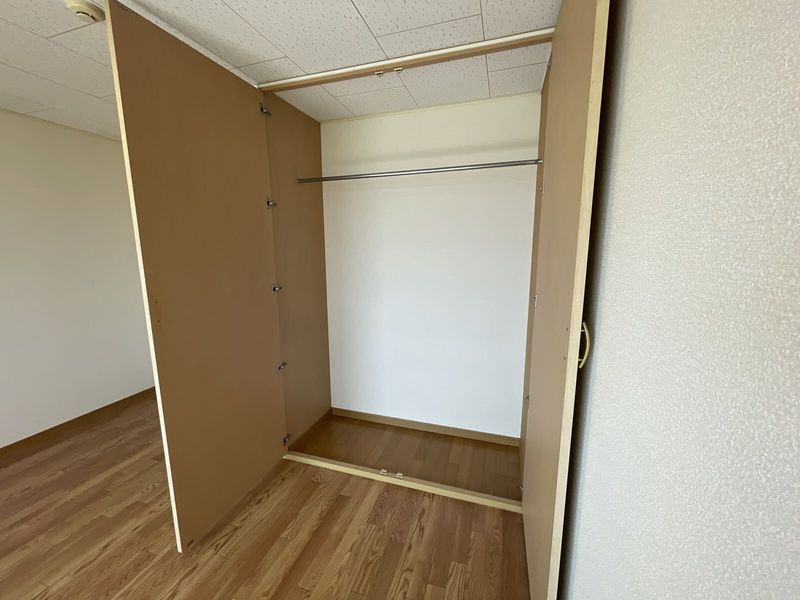 レオパレスバロン 収納