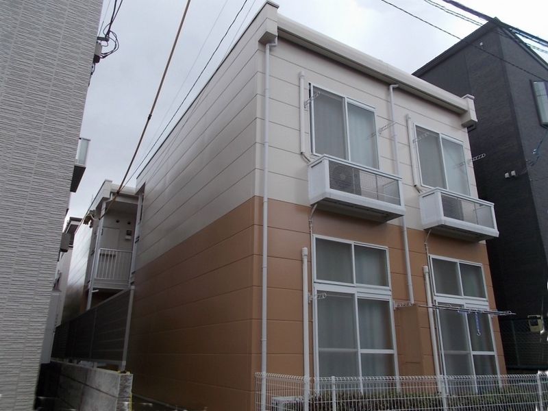 レオパレスゴーゴー 外観