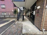 レオパレスネスト中百舌鳥 エントランス