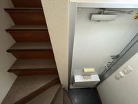 レオパレスラピュタ 玄関