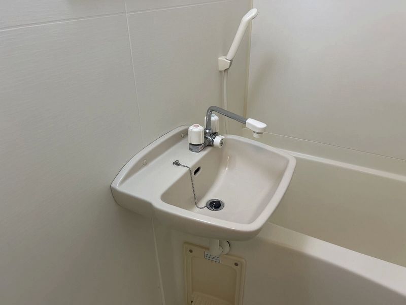 レオパレスビバ上板橋 洗面台