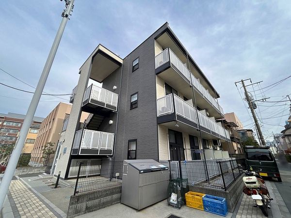 レオパレスシュペリュール 外観