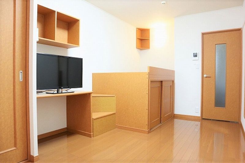レオパレスアローマ 寝室