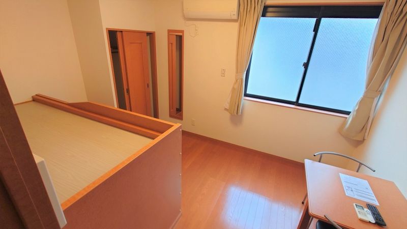 レオパレス実の留 居間