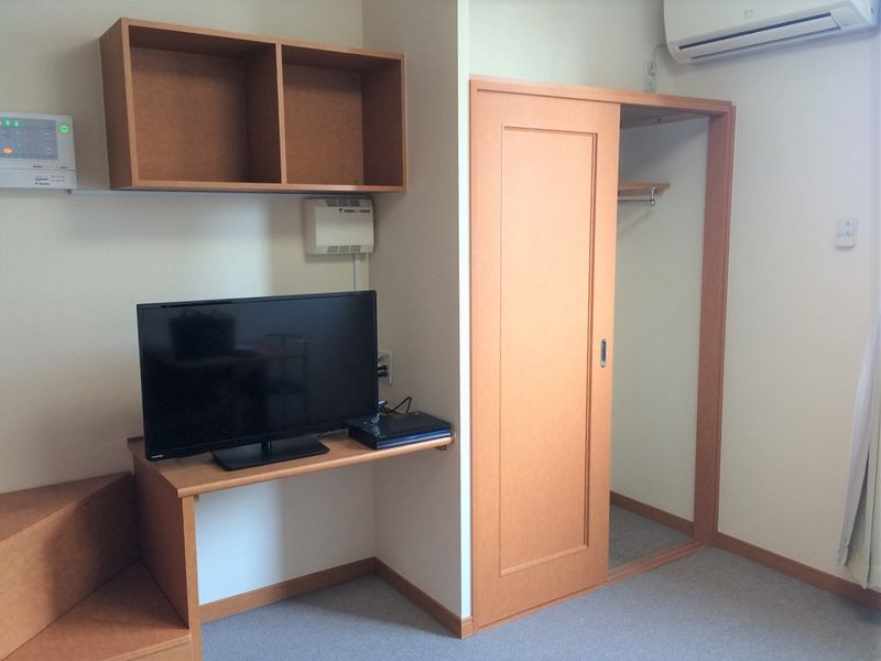 レオパレスひまわり 収納