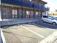 レオネクストグラース 駐車場