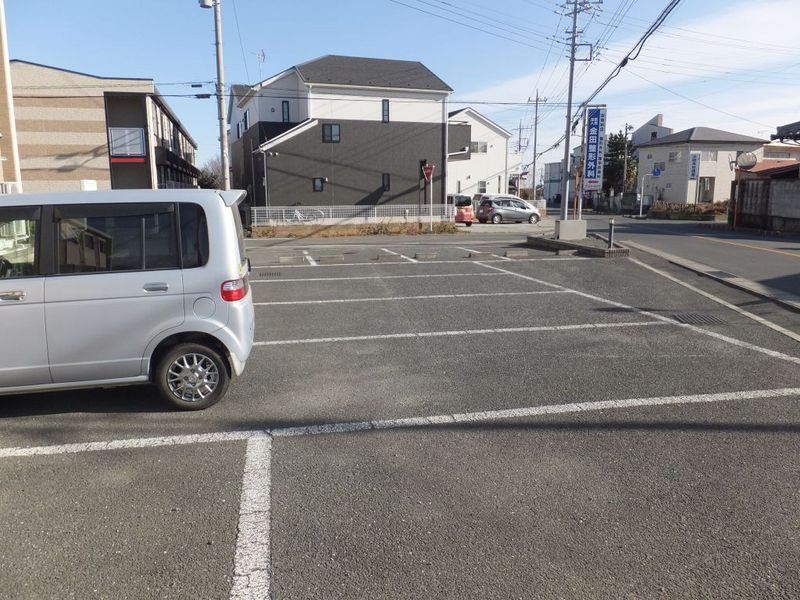 レオパレス壽リーベ 駐車場