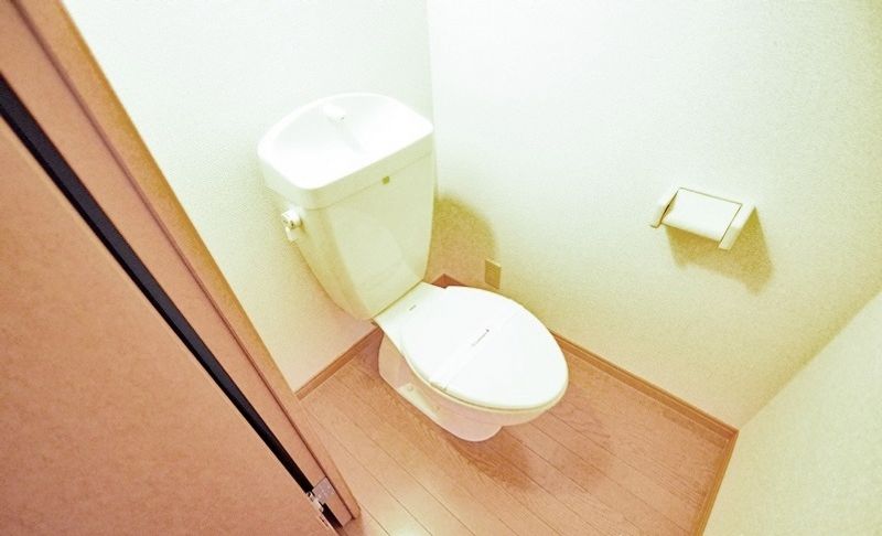 レオパレス岡部 トイレ