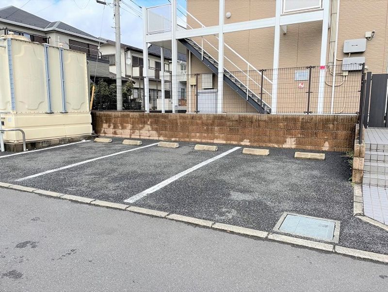 レオパレス上台ハイツ 駐車場