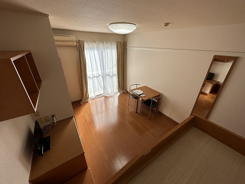 レオパレスシャルマン 居間