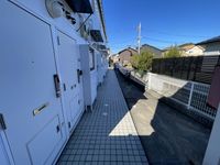 レオパレス仲 エントランス