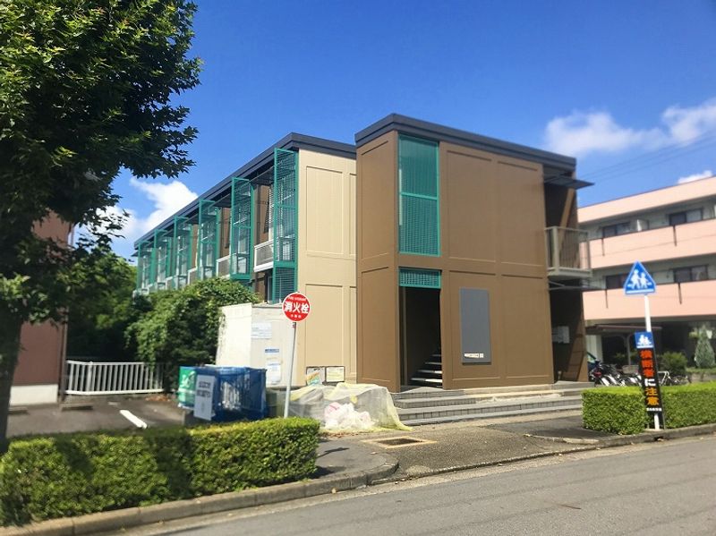 レオパレス中央 外観
