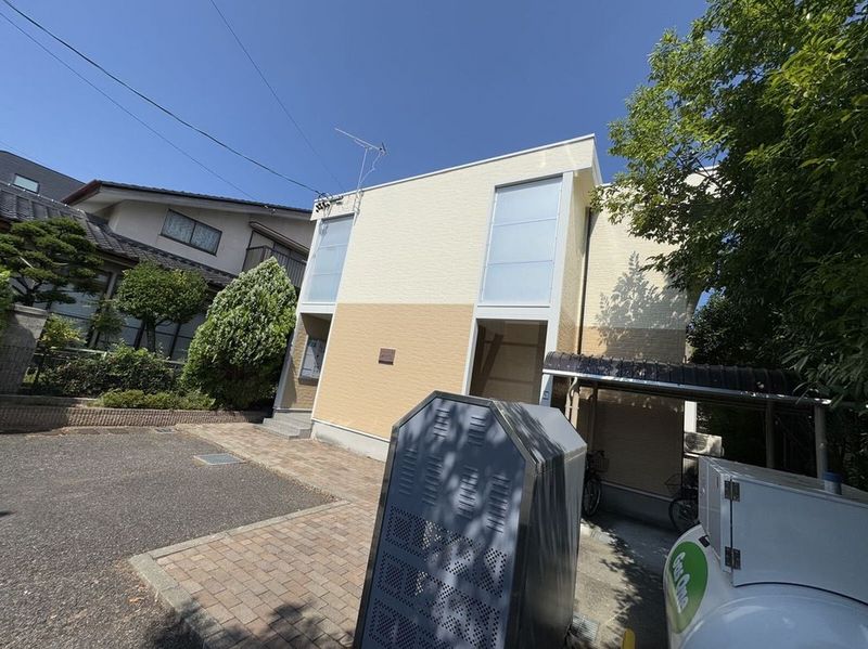 レオパレスベルヴィル 外観
