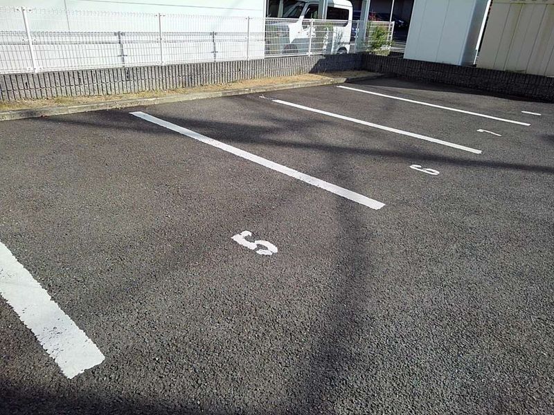レオパレスＳｕｎＦｌｏｗｅｒ 駐車場