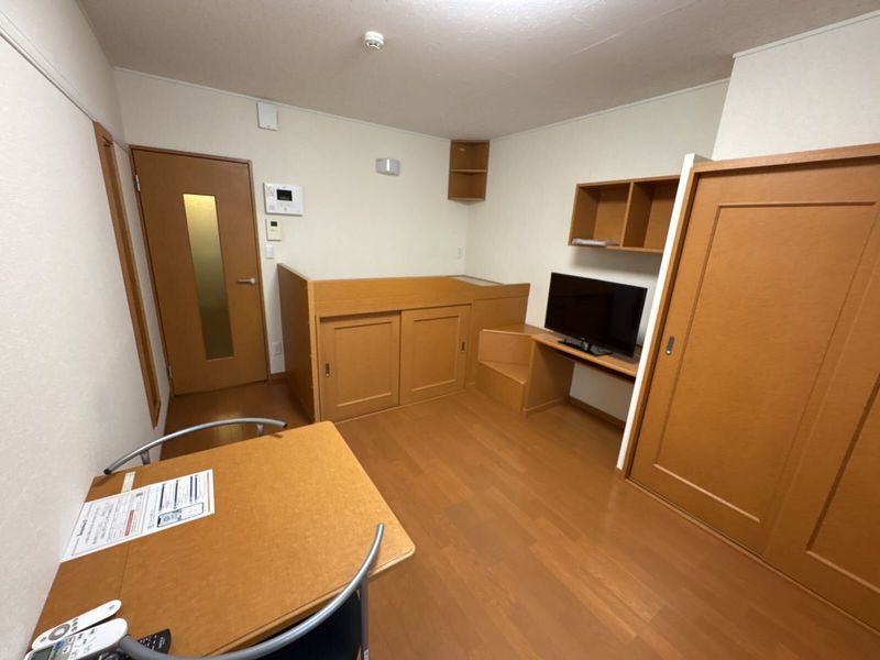 レオパレスレキア 居間