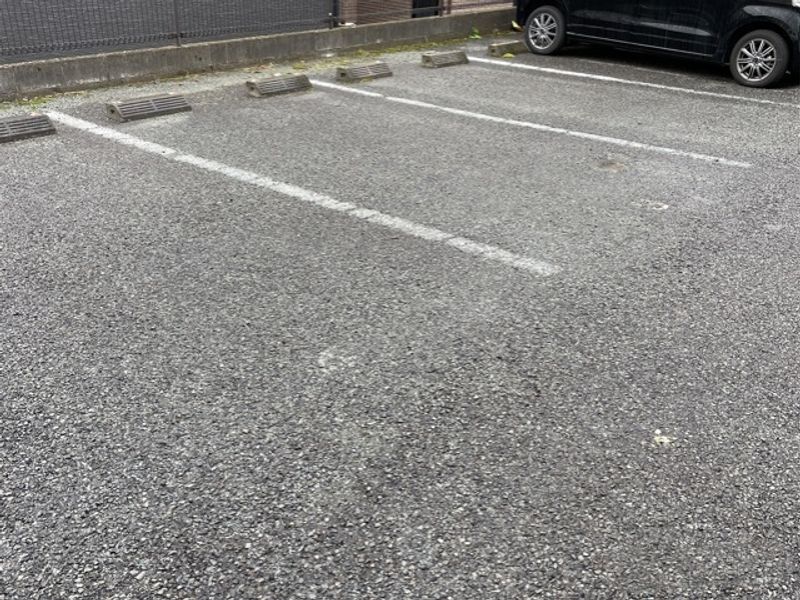 レオパレス鶴間アイリスⅠ 駐車場