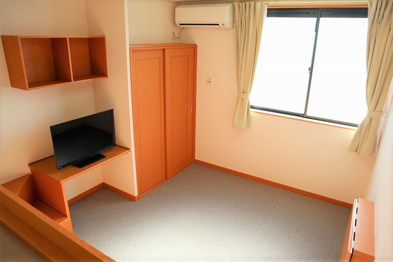 レオパレスポプラ 収納