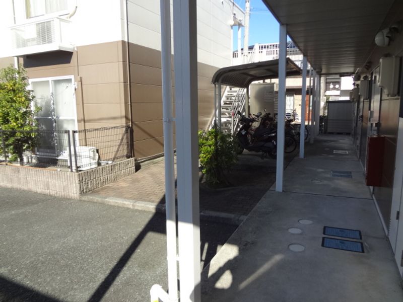 レオパレストルネード 共用部分