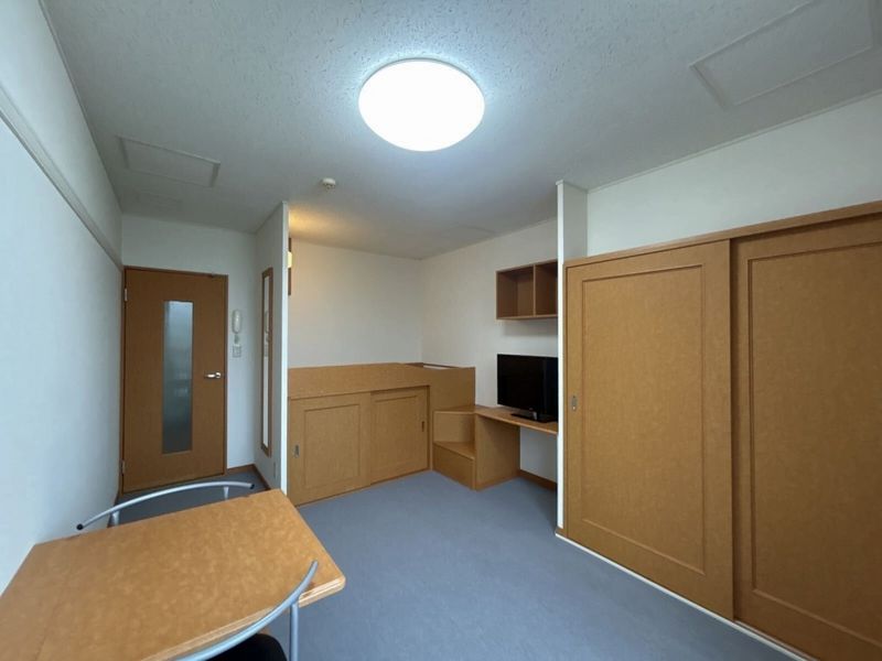 レオパレスネレイドⅡ 居間