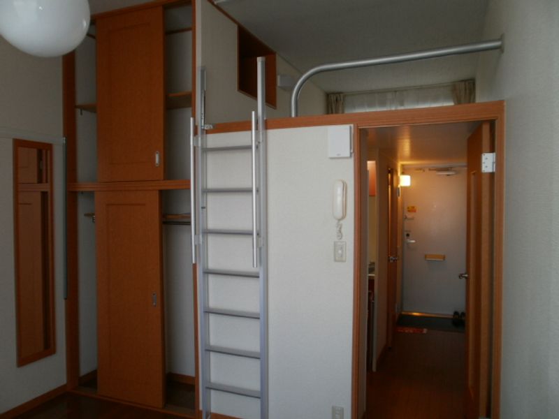 レオパレス陽光 収納