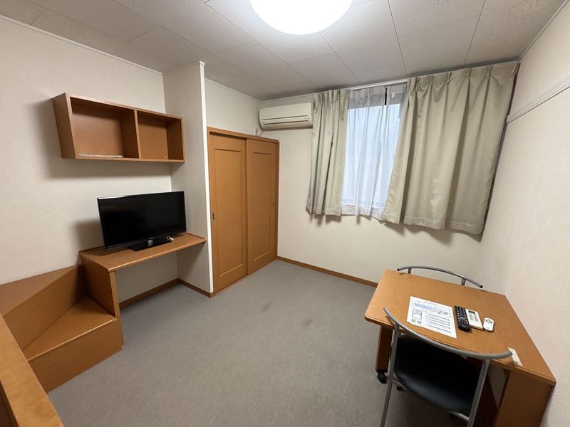 レオパレスキャンサーⅡ 居間