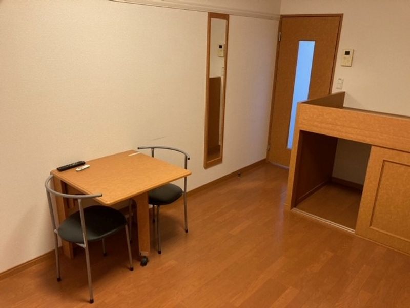 レオパレス道 居間