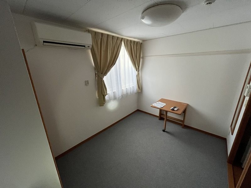 レオパレスクレール 居間