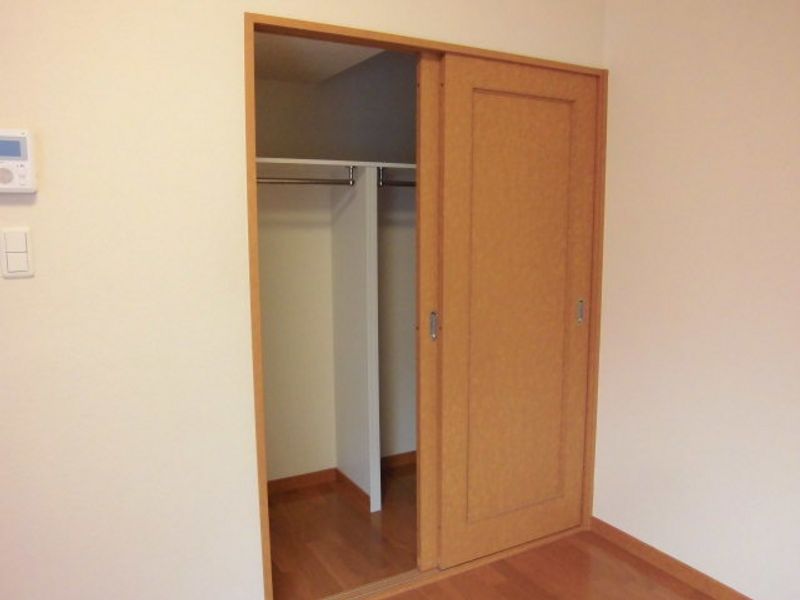 レオパレス住吉５ 収納