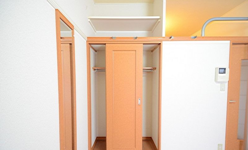 レオパレスラパン 収納