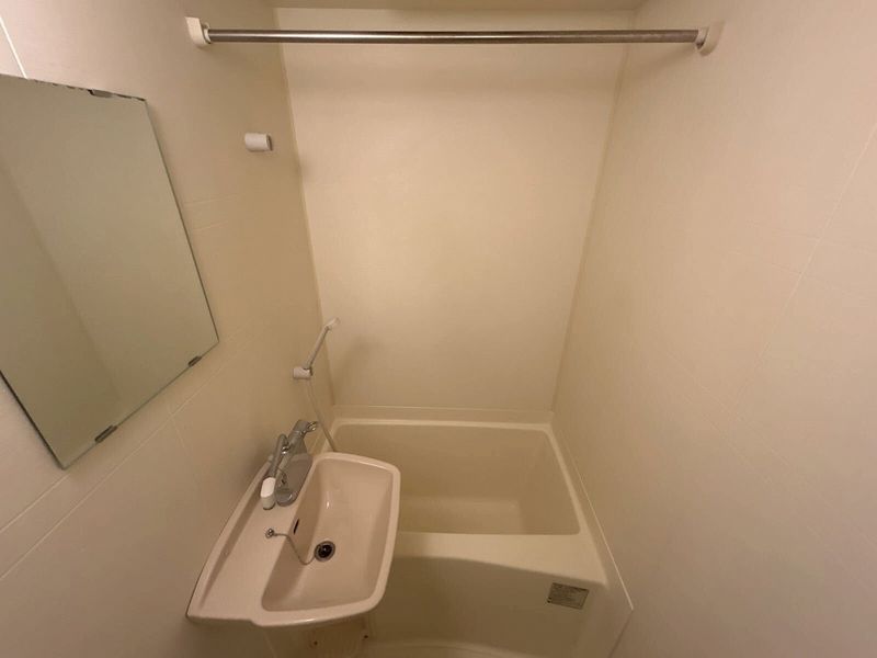 leopalace Grand Plus Bathroom