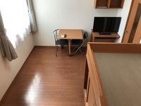 レオパレスグリーンハイツ 居間