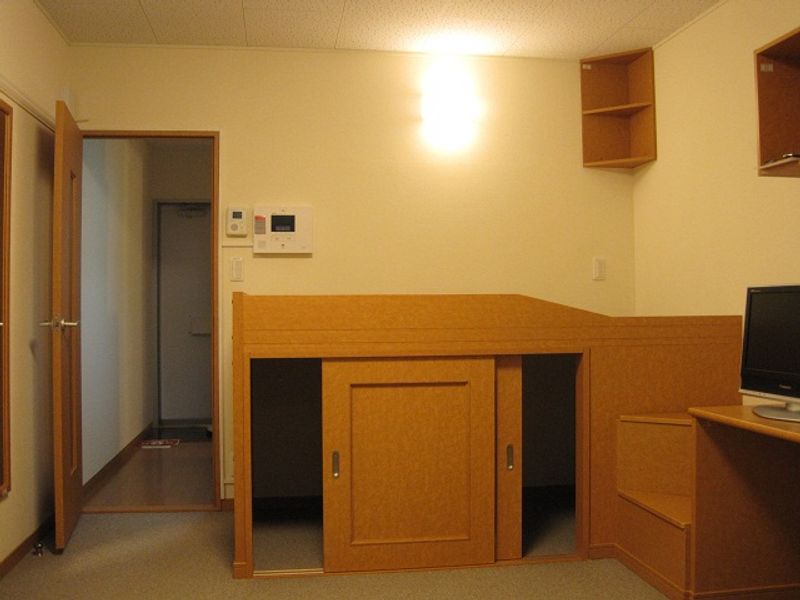 レオパレスプレミール上野Ⅱ 居間
